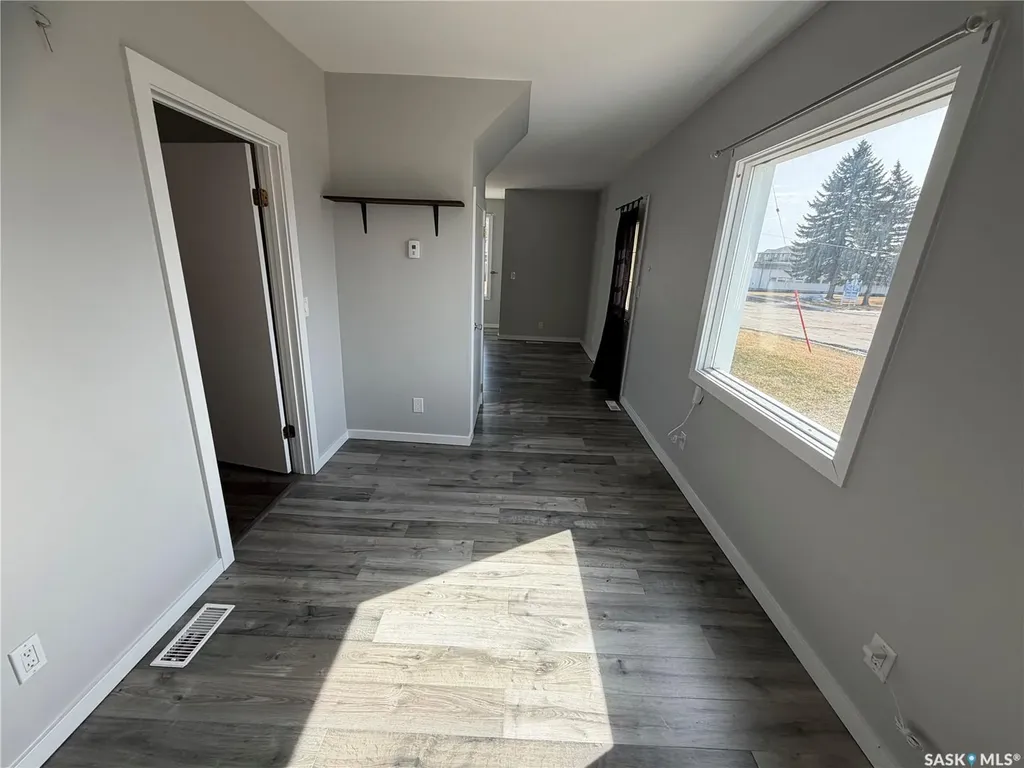 220 4th Street E Carnduff SK S0C 0S0