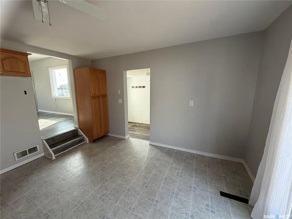 220 4th Street E Carnduff SK S0C 0S0