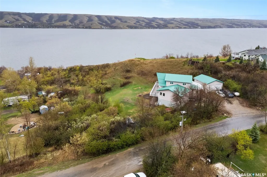 966 Tatanka Drive Marquis Rm No. 191 SK S6H 4N7