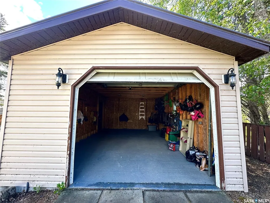 122 Pine Street Chitek Lake SK S0J 0L0