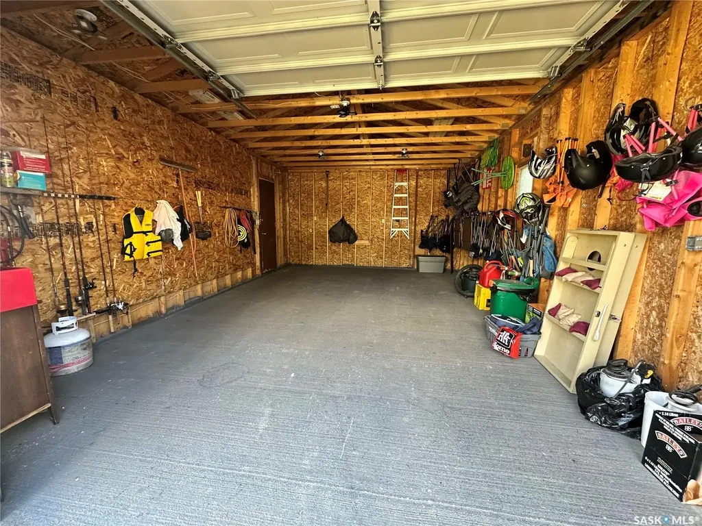 122 Pine Street Chitek Lake SK S0J 0L0