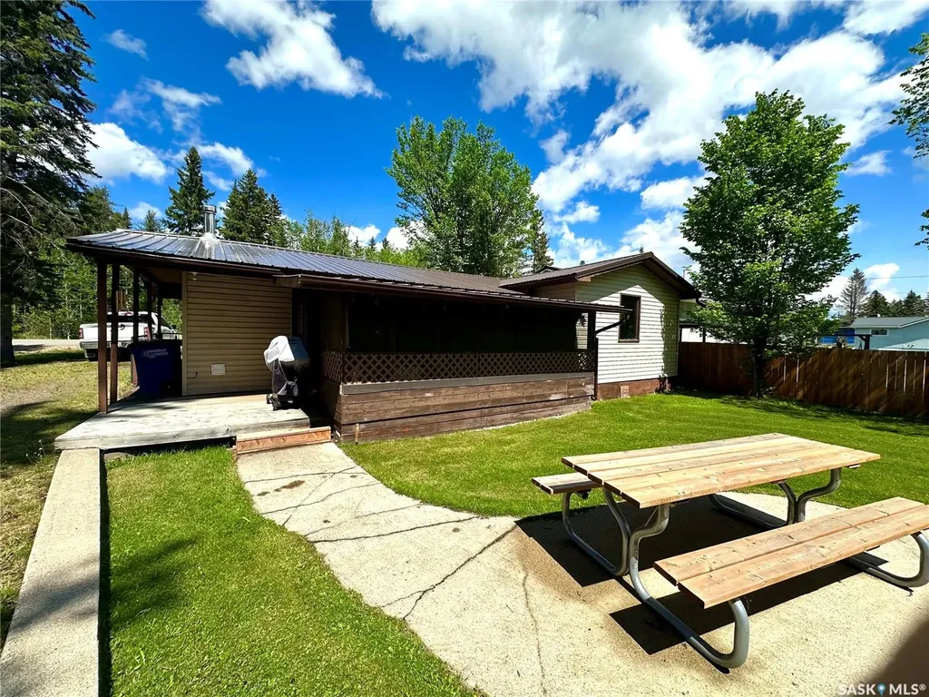 122 Pine Street Chitek Lake SK S0J 0L0