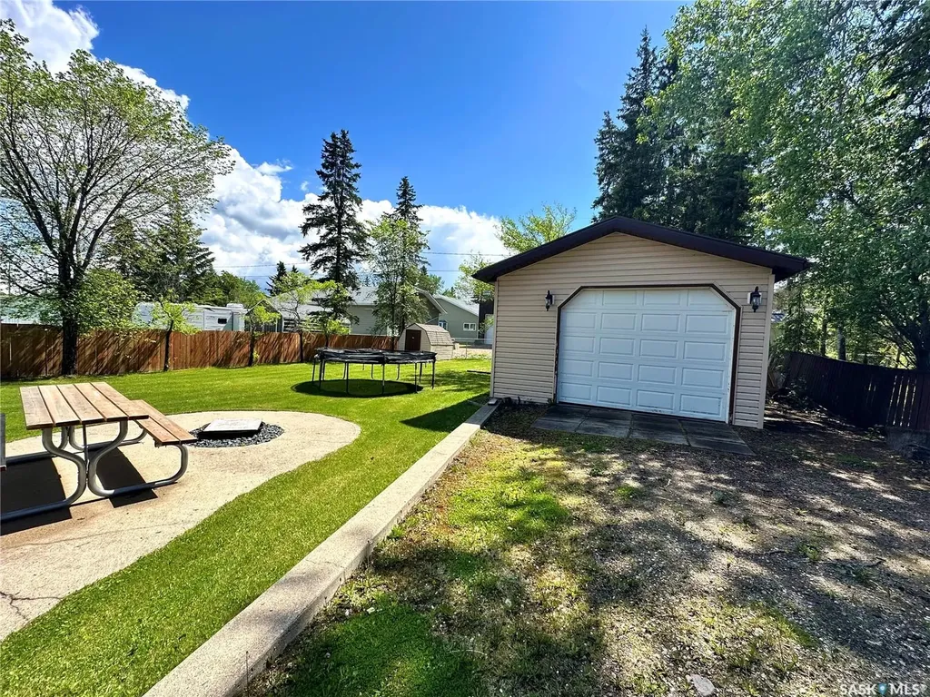 122 Pine Street Chitek Lake SK S0J 0L0