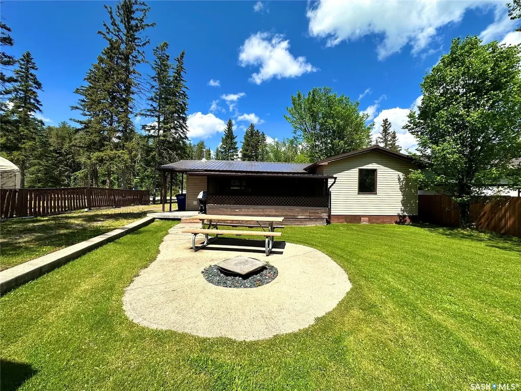 122 Pine Street Chitek Lake SK S0J 0L0