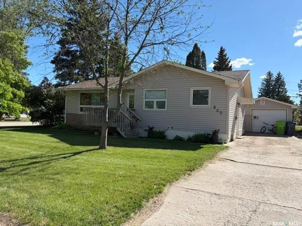 800 Robison Street Indian Head SK S0G 2K0