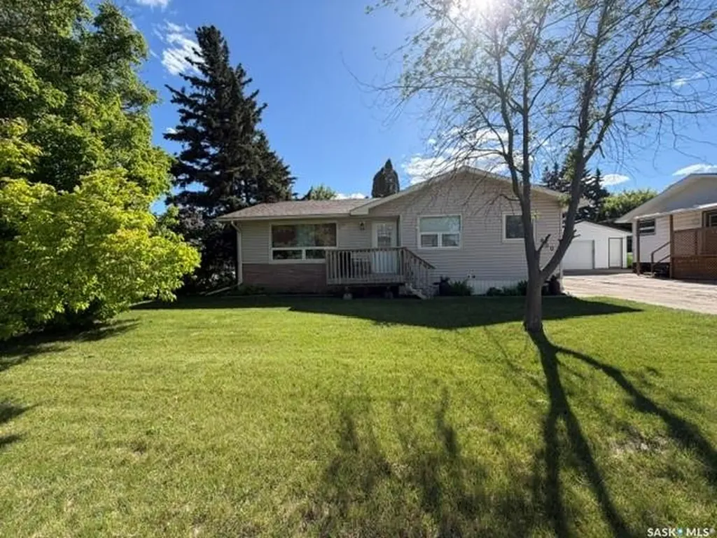 800 Robison Street Indian Head SK S0G 2K0