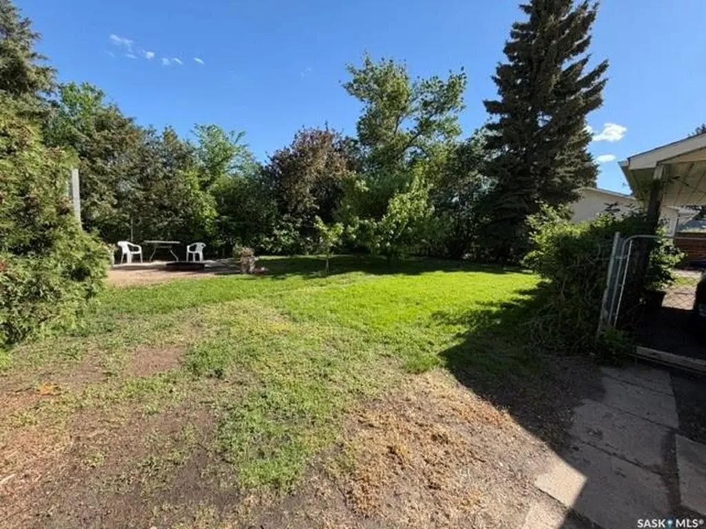 800 Robison Street Indian Head SK S0G 2K0