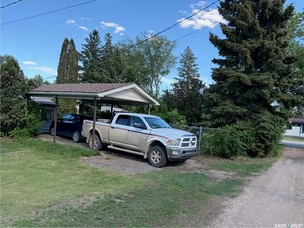 800 Robison Street Indian Head SK S0G 2K0