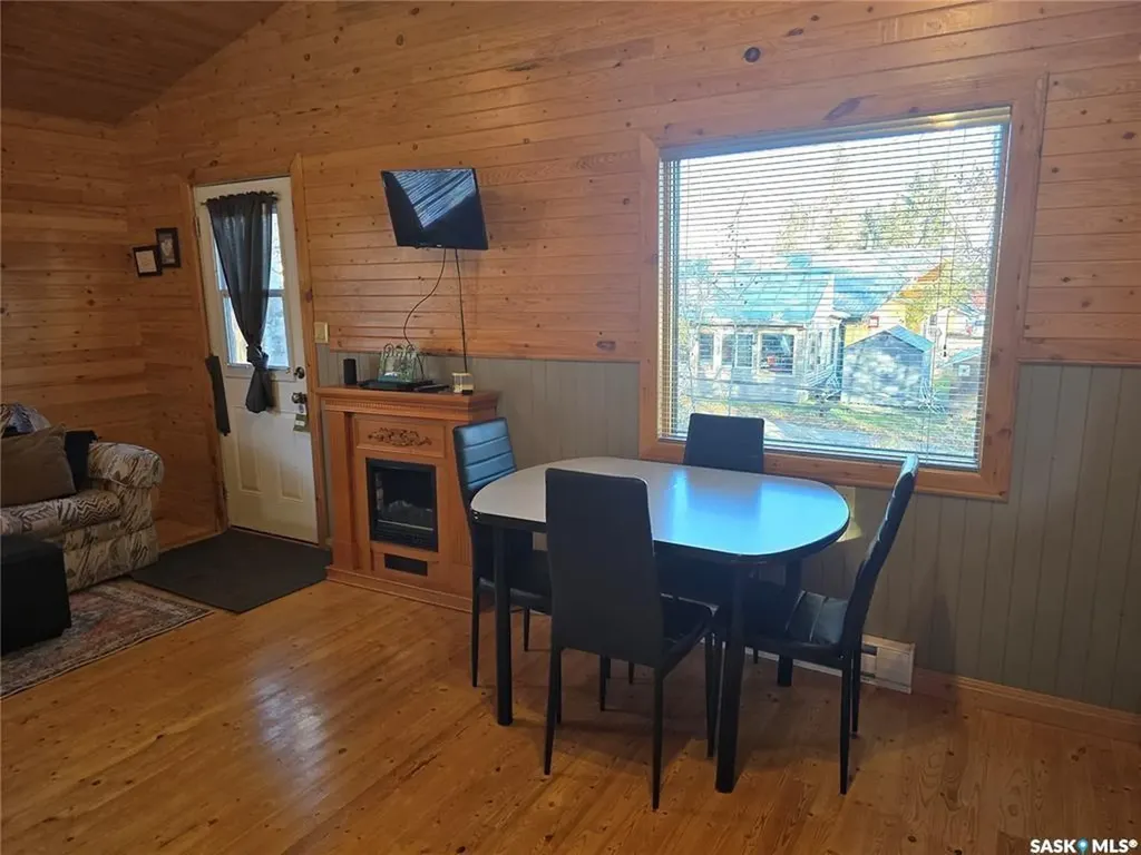 207 Pine Drive Tobin Lake SK S0E 1E0