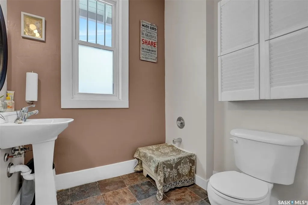 3230 13th Avenue Regina SK S4T 1P4