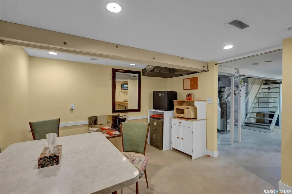 3230 13th Avenue Regina SK S4T 1P4