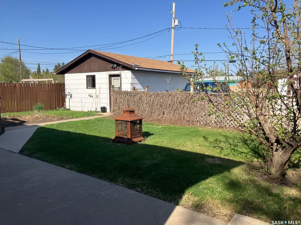 1103 3rd Street W Nipawin SK S0E 1E0