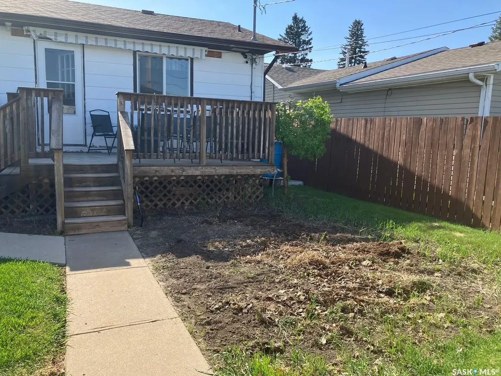 1103 3rd Street W Nipawin SK S0E 1E0