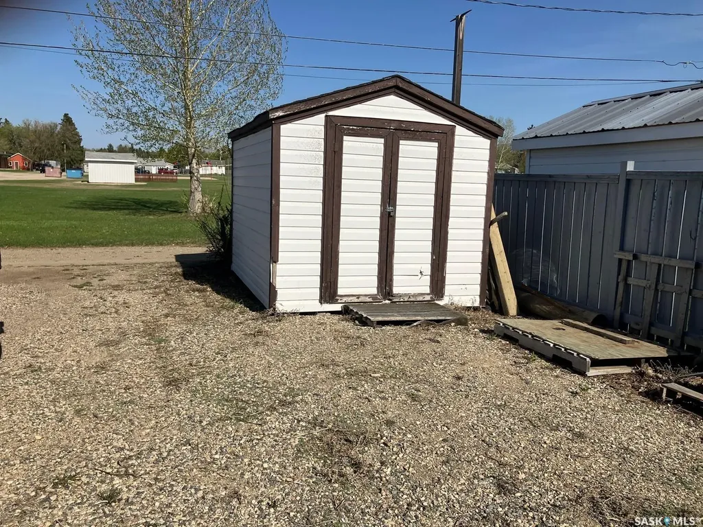 1103 3rd Street W Nipawin SK S0E 1E0