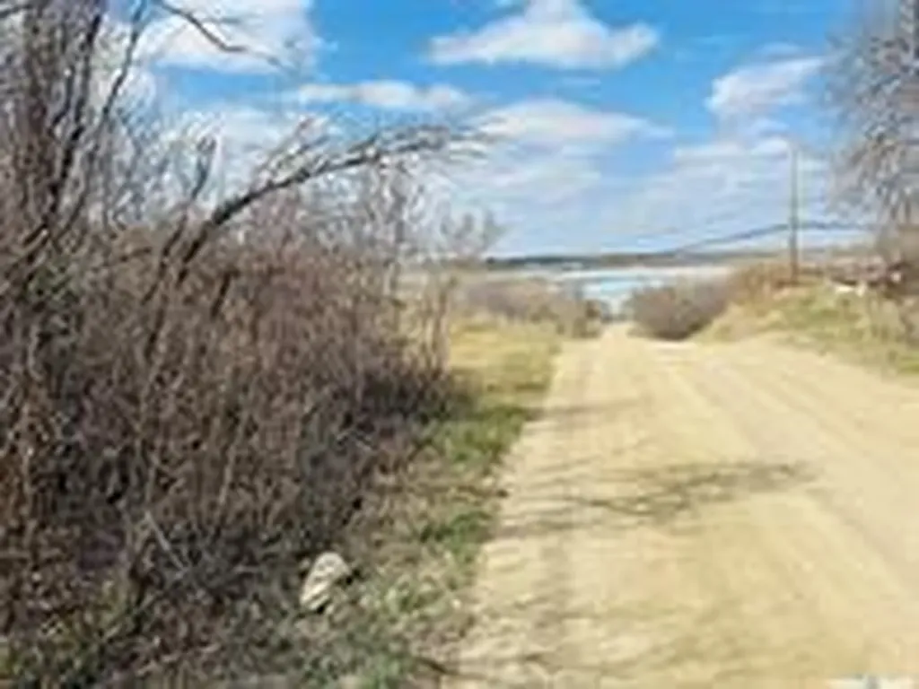 338 Green Avenue Regina Beach SK S0G 4C0