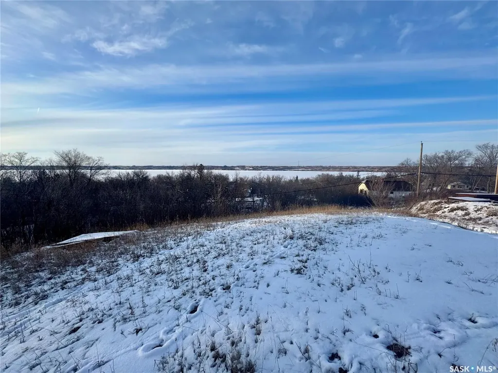 338 Green Avenue Regina Beach SK S0G 4C0