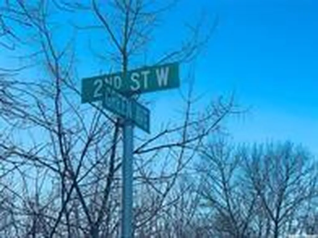 338 Green Avenue Regina Beach SK S0G 4C0