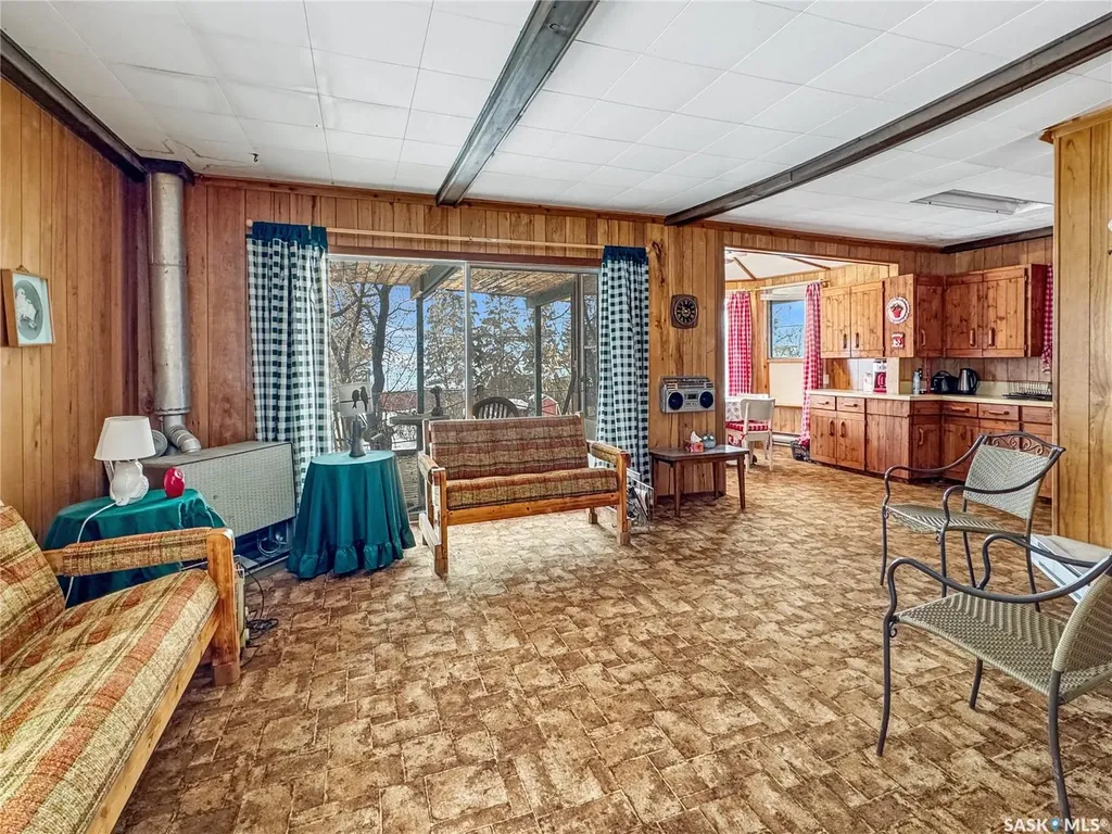8591 Hunts Cove Crescent Cochin SK S0M 0L0