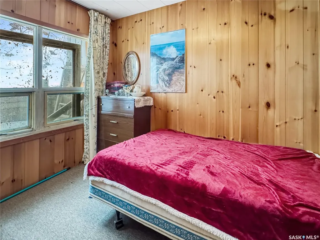 8591 Hunts Cove Crescent Cochin SK S0M 0L0