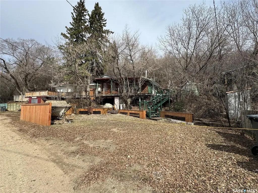8591 Hunts Cove Crescent Cochin SK S0M 0L0