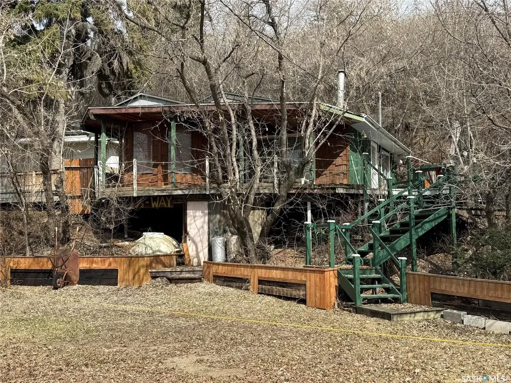 8591 Hunts Cove Crescent Cochin SK S0M 0L0