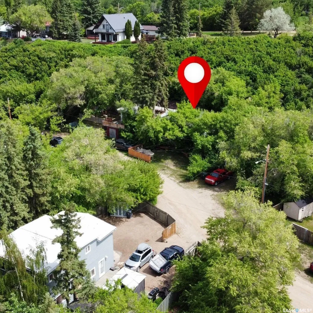 8591 Hunts Cove Crescent Cochin SK S0M 0L0