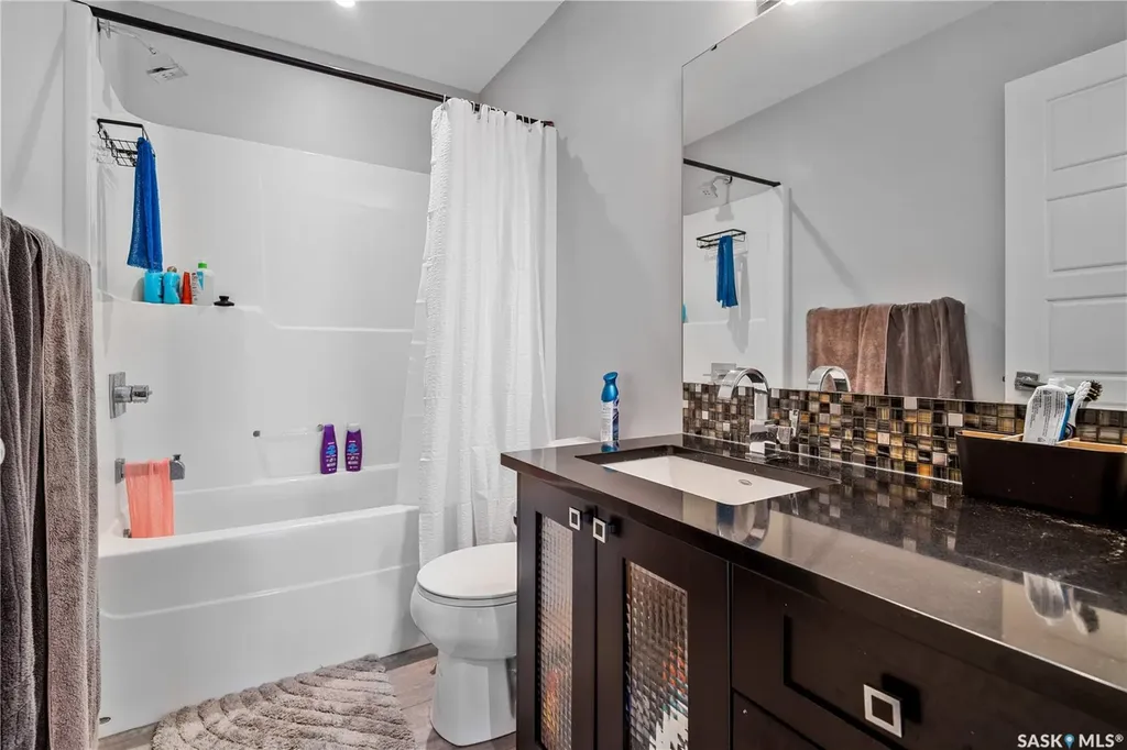 4311 Sandpiper Crescent E Regina SK S4V 1N3