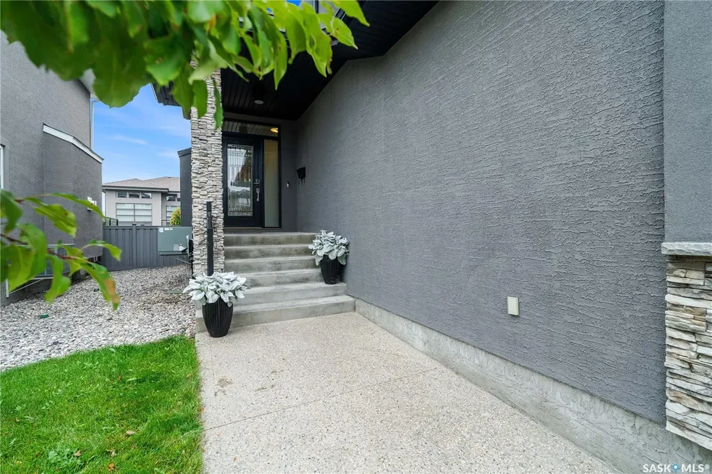 4311 Sandpiper Crescent E Regina SK S4V 1N3