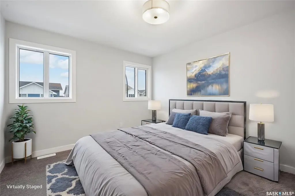 5517 Kennett Square Regina SK S4V 4C6