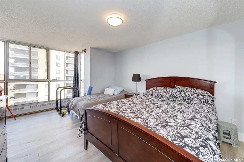 315 5th Avenue Saskatoon SK S7K 5Z8