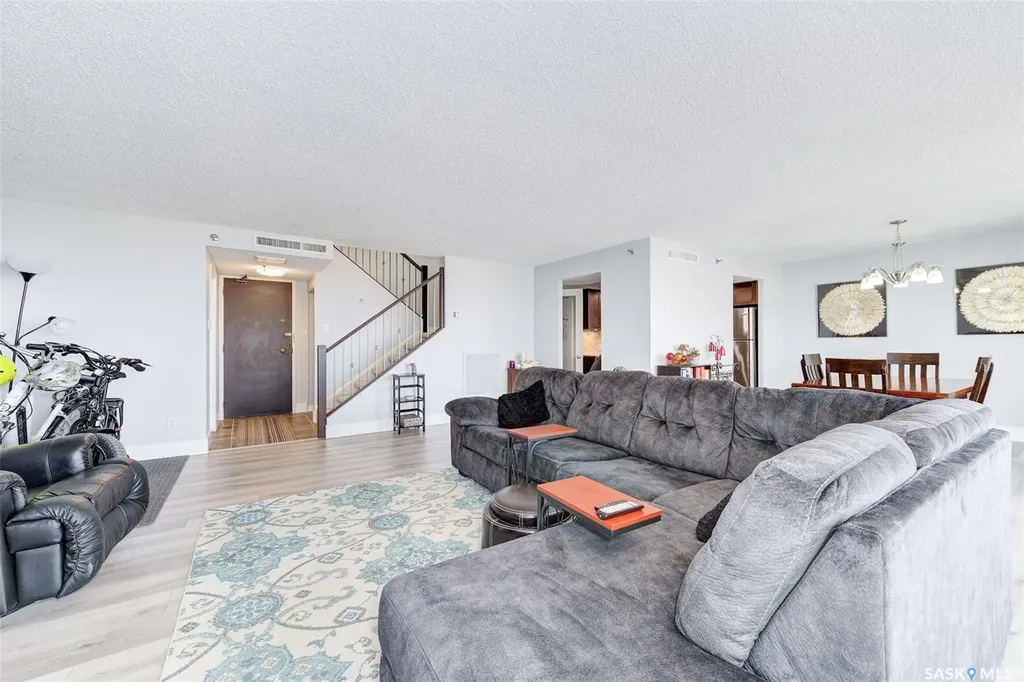 315 5th Avenue Saskatoon SK S7K 5Z8