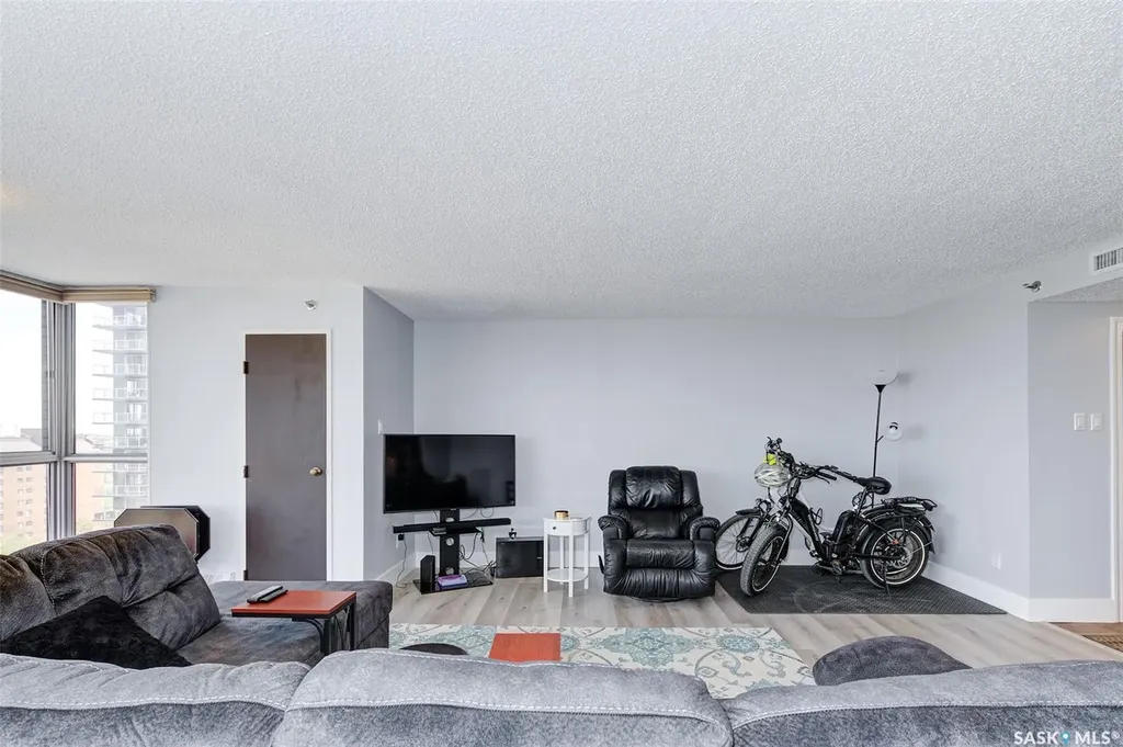 315 5th Avenue Saskatoon SK S7K 5Z8
