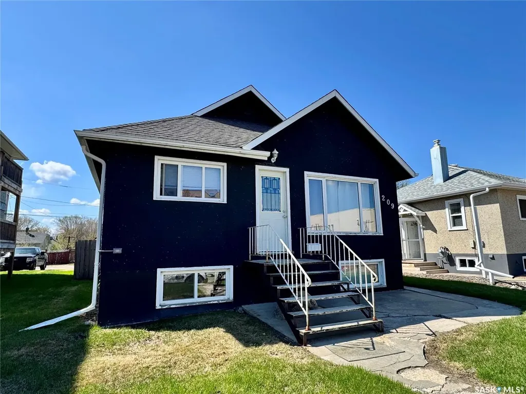 209 8th Street E Prince Albert SK S6V 0V9