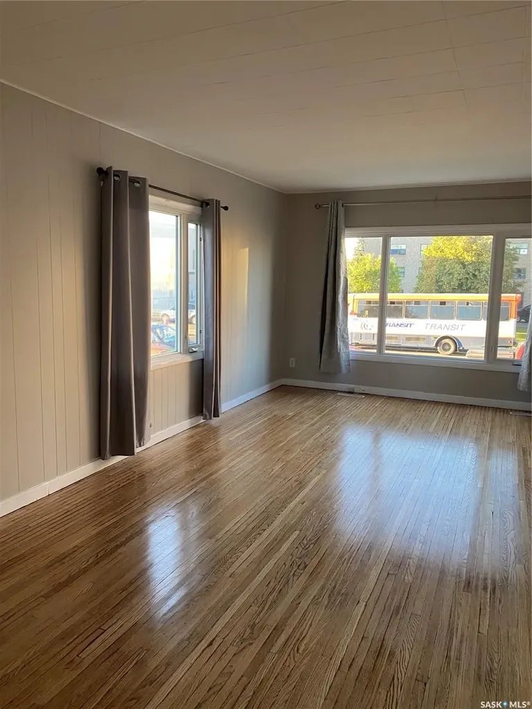 209 8th Street E Prince Albert SK S6V 0V9
