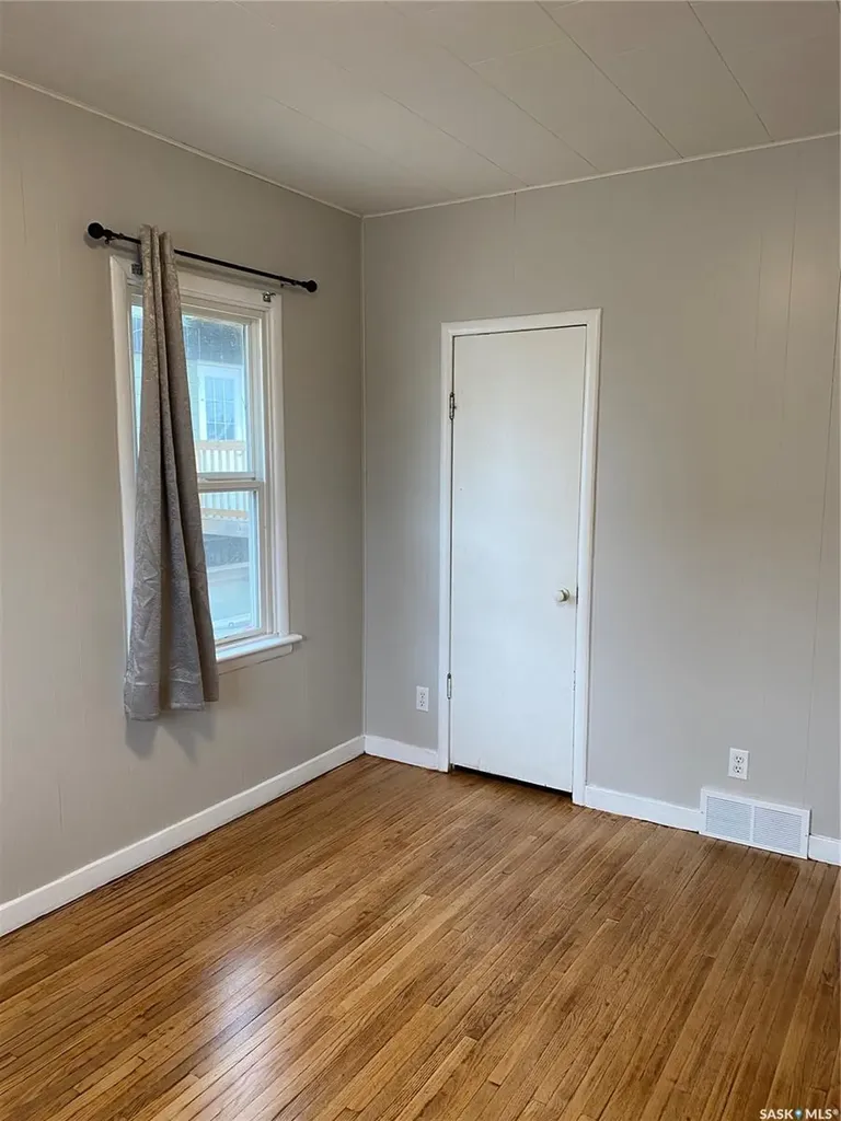 209 8th Street E Prince Albert SK S6V 0V9