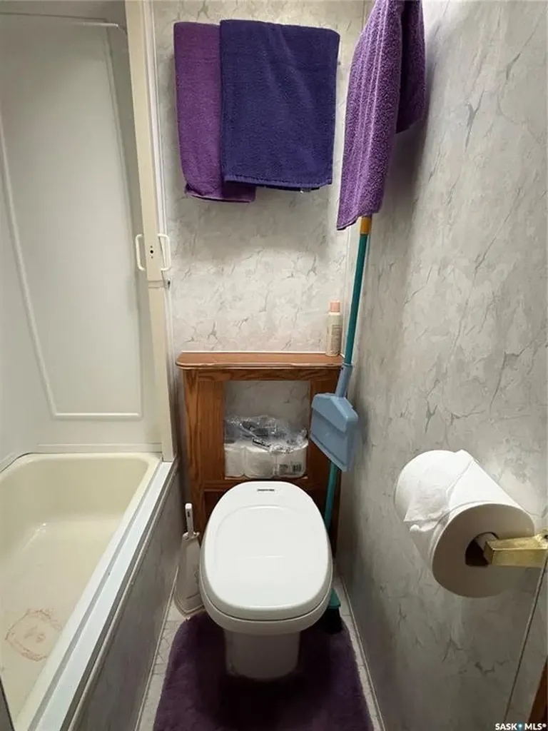 91 Poplar Beach Wakaw Lake SK S0K 4P0