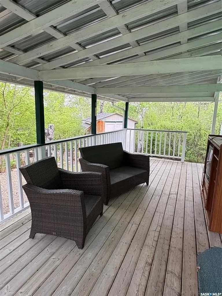 91 Poplar Beach Wakaw Lake SK S0K 4P0