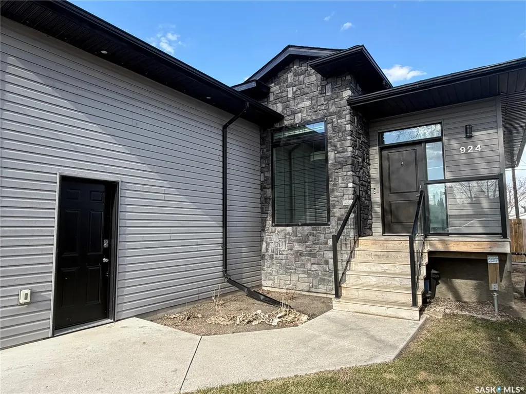 924 11th Street Humboldt SK S0K 2A0