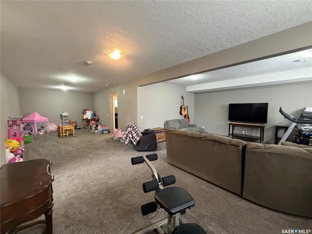 924 11th Street Humboldt SK S0K 2A0
