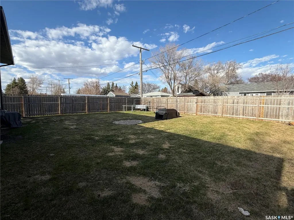 924 11th Street Humboldt SK S0K 2A0