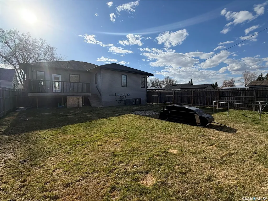 924 11th Street Humboldt SK S0K 2A0
