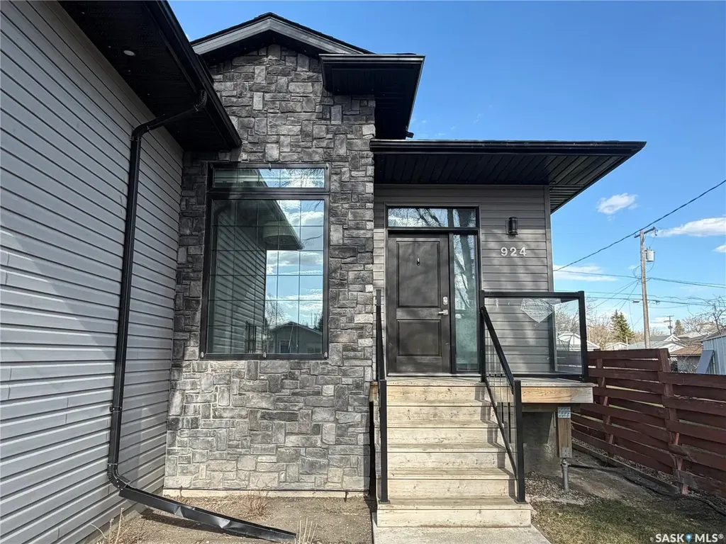 924 11th Street Humboldt SK S0K 2A0