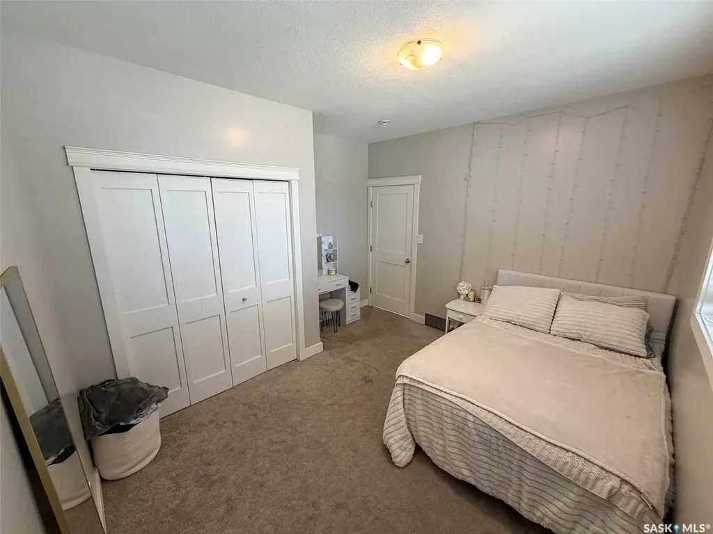 270 14th Avenue NE Swift Current SK S9H 2W7