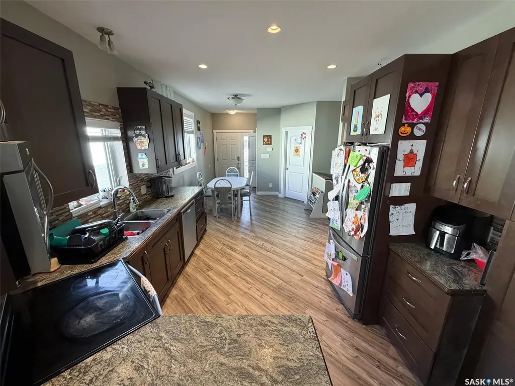 270 14th Avenue NE Swift Current SK S9H 2W7