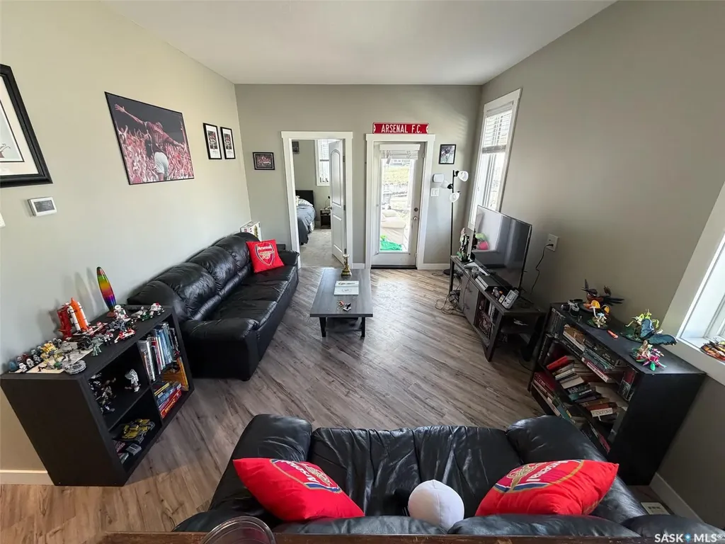 270 14th Avenue NE Swift Current SK S9H 2W7