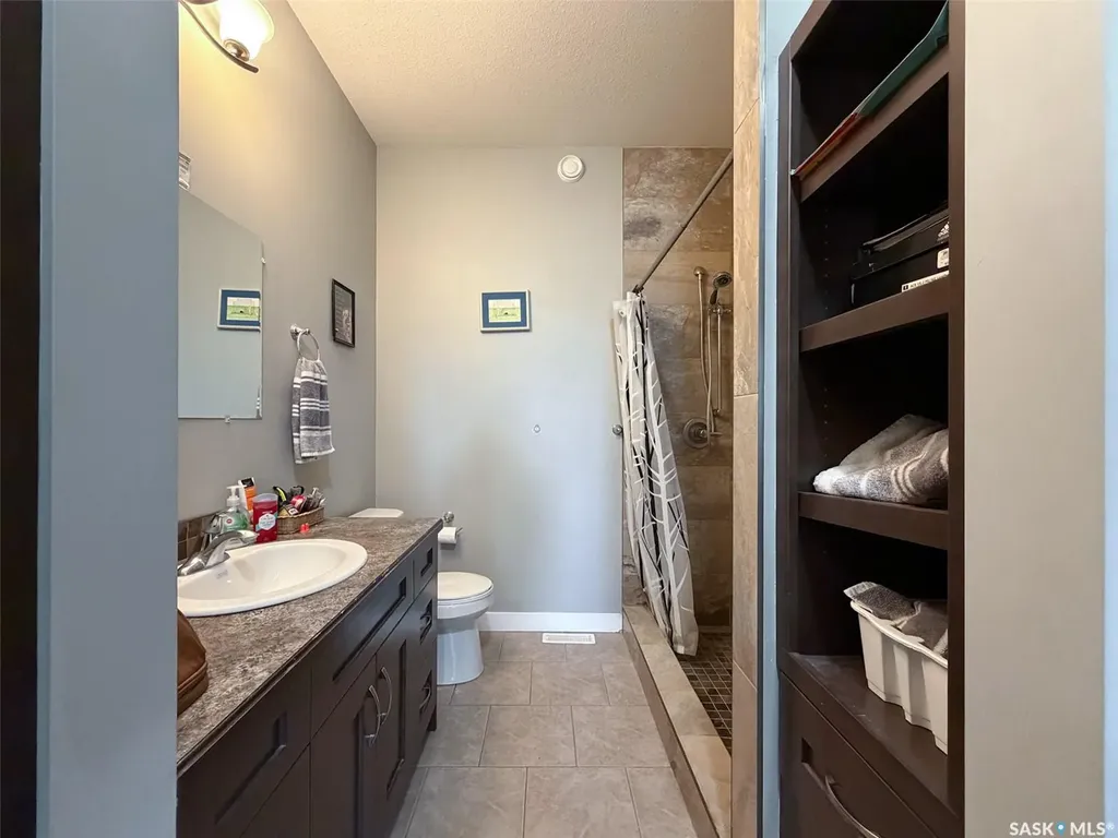 270 14th Avenue NE Swift Current SK S9H 2W7