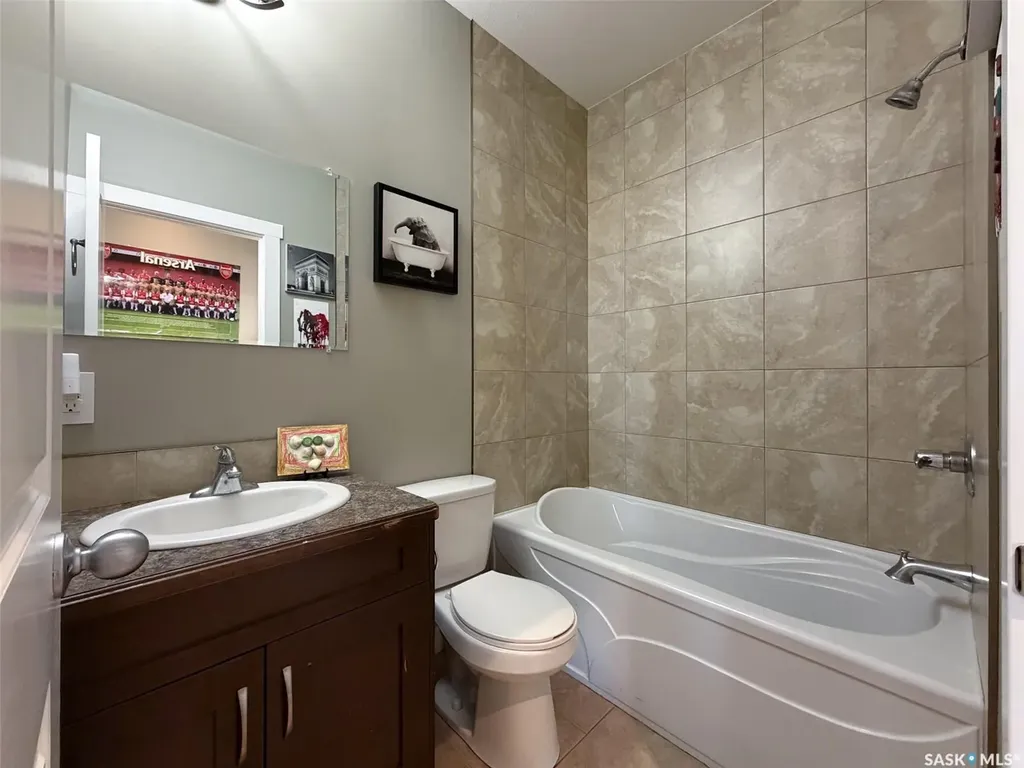 270 14th Avenue NE Swift Current SK S9H 2W7