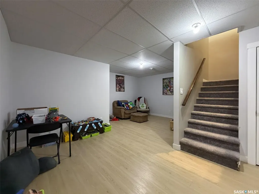 270 14th Avenue NE Swift Current SK S9H 2W7