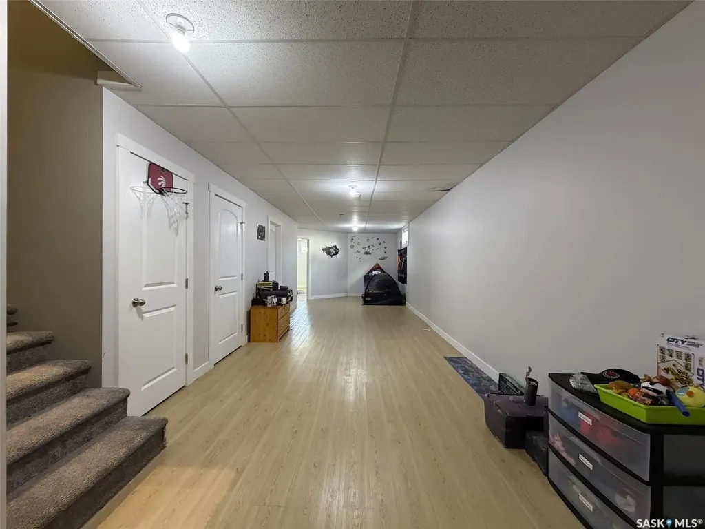 270 14th Avenue NE Swift Current SK S9H 2W7