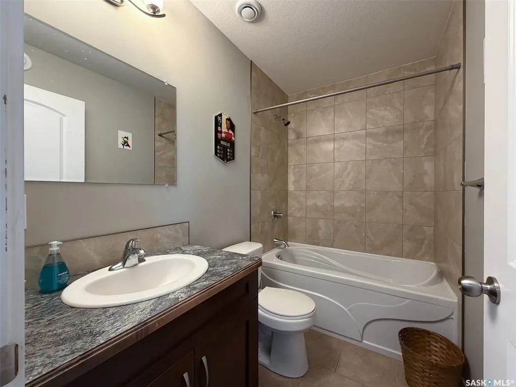 270 14th Avenue NE Swift Current SK S9H 2W7